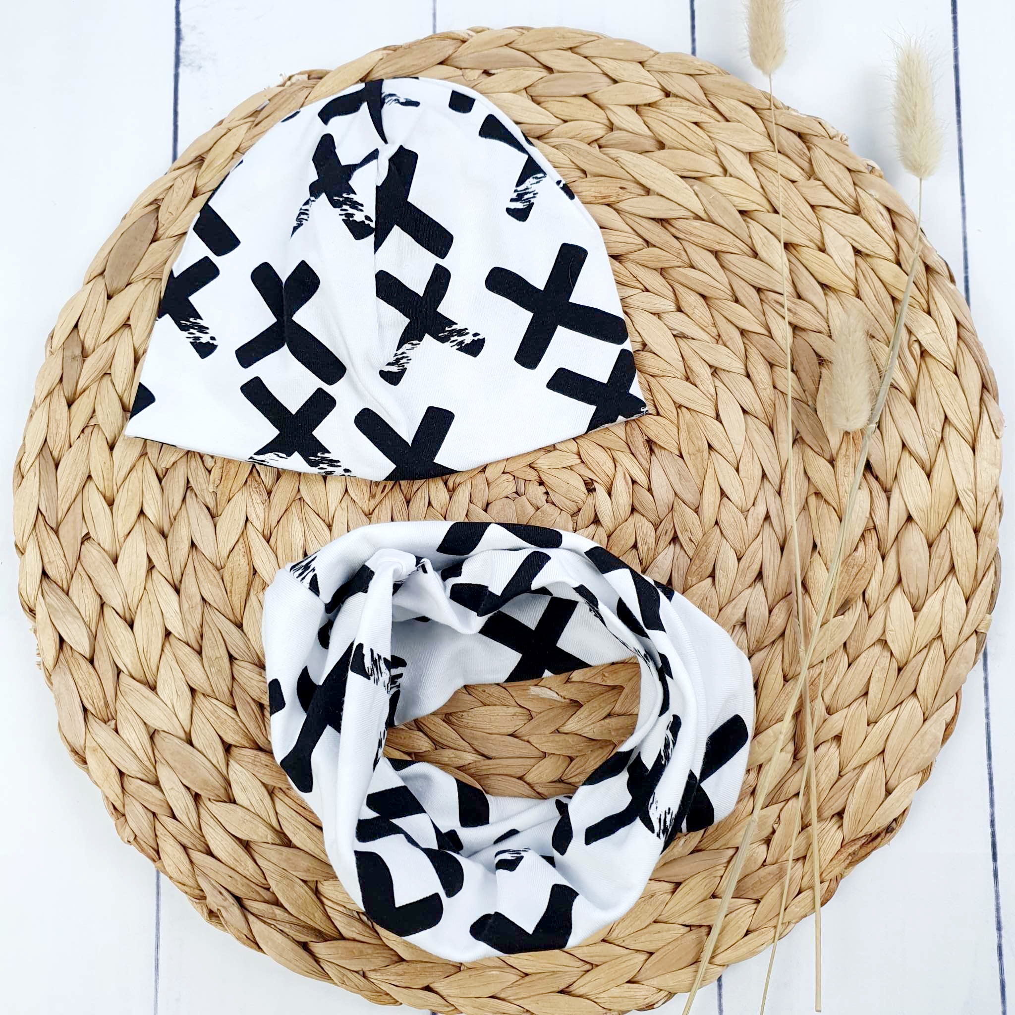 Set Beanie & Loop KU 39-41cm / 2-4 Mnt.